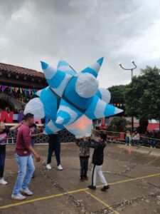 Globos de cantoya Tiríndaro