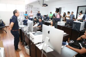 estudiantes UNID en FGE 3 - Morelia Informativo