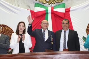 Condecoración “Melchor Ocampo”: 75 Legislatura-Morelia Informativo1