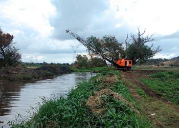 Inicia OOAPAS trabajos de limpieza en el dren Itzícuaros