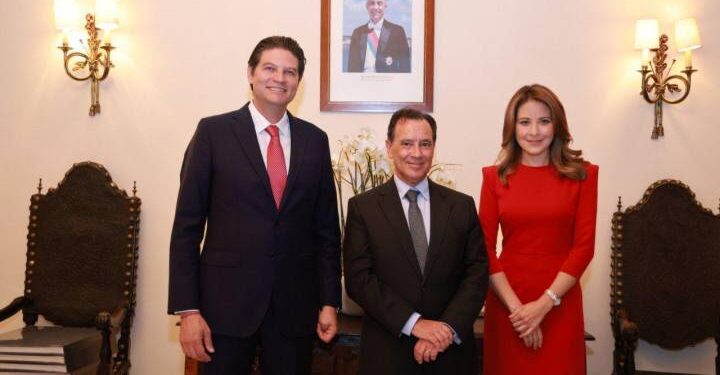 Alfonso Martínez embajadores - Morelia Informativo