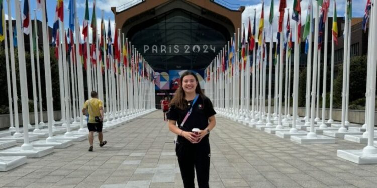 Arantxa Estefanía Cossío Aceves en París