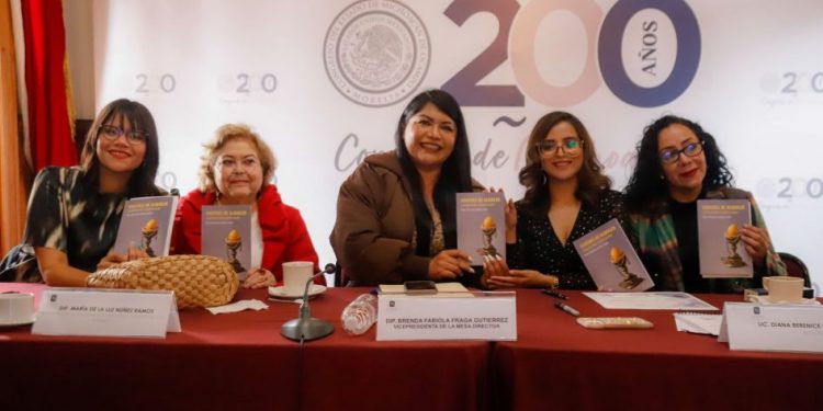 "Vientres de Alquiler ¿Emancipación o cosificación?"-Morelia Informativo