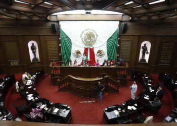 Condecoración "Suprema Junta Nacional Americana”-Morelia Informativo