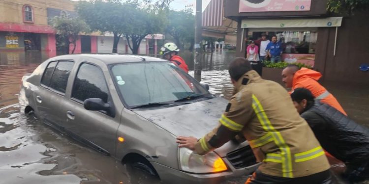 PC brinda apoyo a Vecinos de la Colonia Prados Verdes-Morelia Informativo