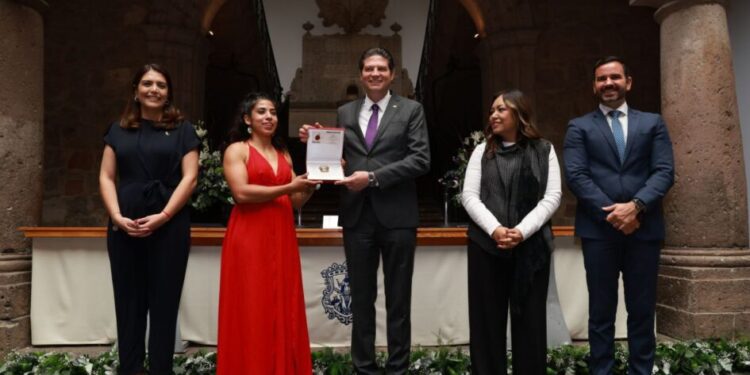 Presea Amalia Solórzano 2024-Morelia Informativo