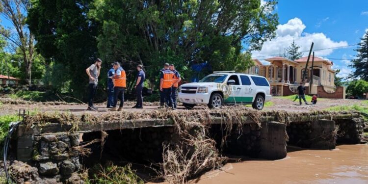 Despliega PC estatal operativo en Zináparo ante fuertes lluvias-Morelia Informativo