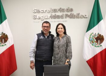 Juan Carlos Oseguera Cortés y Mariana Sosa