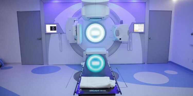 Oncología atención con equipo de vanguardia 4