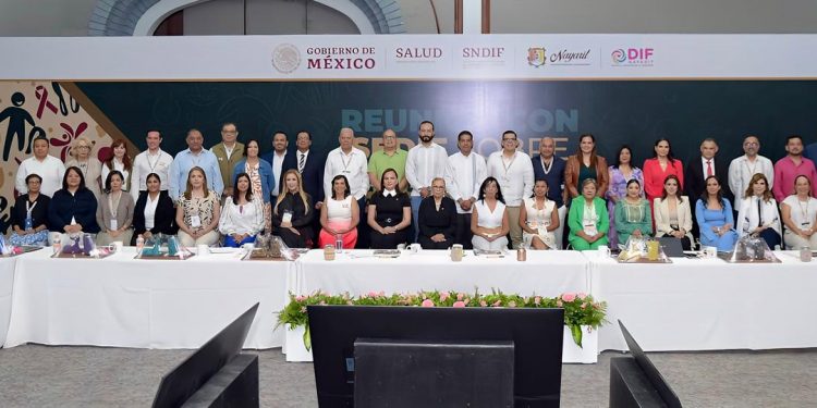 Expone DIF Michoacán buenas prácticas con grupos prioritarios en encuentro nacional