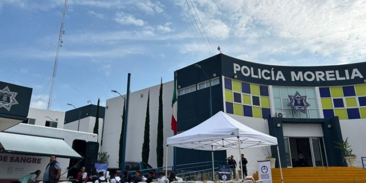 policía Morelia dona sangre a niños con cáncer - Morelia Informativo