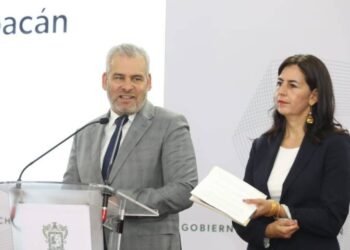 Alfredo Ramírez Bedolla y Gabriela Molina SEE