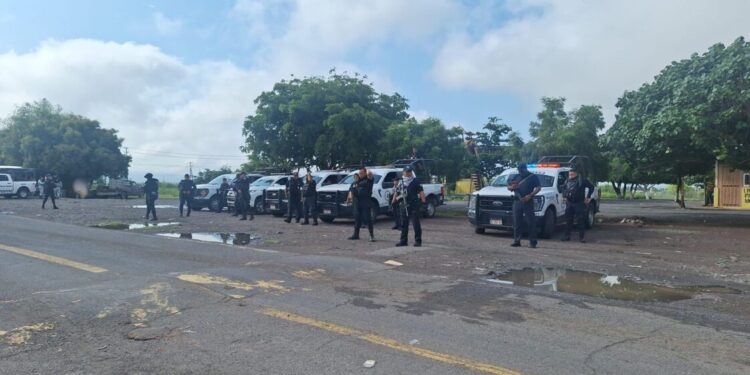 Ejército, Guardia Nacional y Guardia Civil Tepalcatepec