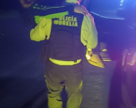 Policía Morelia auxilia en traslado de emergencia a mujer en labor de parto