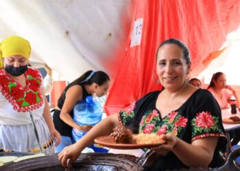Inaugura Gobierno de Morelia la Feria del Mole en Santa María de Guido-Morelia Informativo