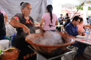 Inaugura Gobierno de Morelia la Feria del Mole en Santa María de Guido-Morelia Informativo1