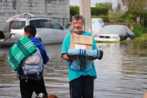 Entrega DIF Morelia despensas y apoyos a familias afectadas por lluvias-Morelia Informativo1