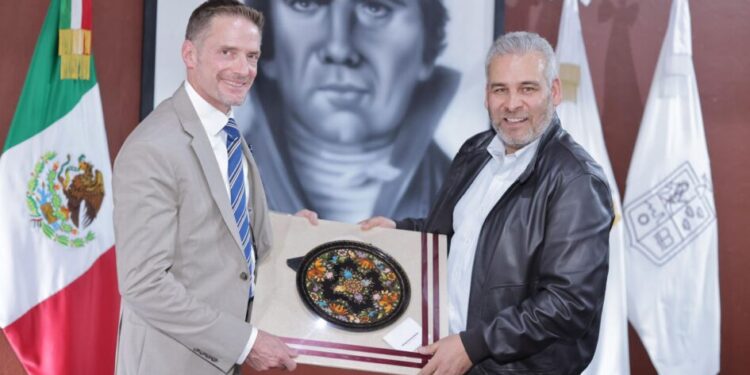 Bedolla y Agregado de Seguridad de EUA reforzarán acciones para mantener la exportación del aguacate-Morelia Informativo