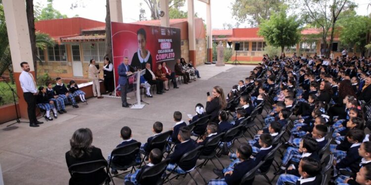 Garantizados los sueldos y prestaciones del magisterio: Luis Navarro-Morelia Informativo