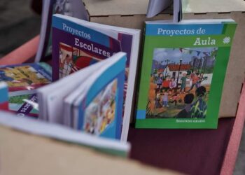SEE inicia distribución de más de 6 millones de libros de texto de educación básica
