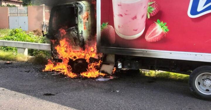 camión quemado
