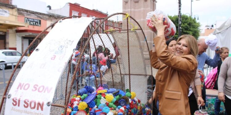 recaban 250 mil tapitas para AMANC