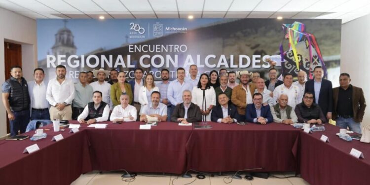 Bedolla realizará audiencias públicas en los 113 municipios