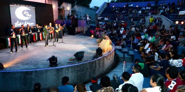 Colegio de Morelia acerca la música popular mexicana al Norte de la ciudad