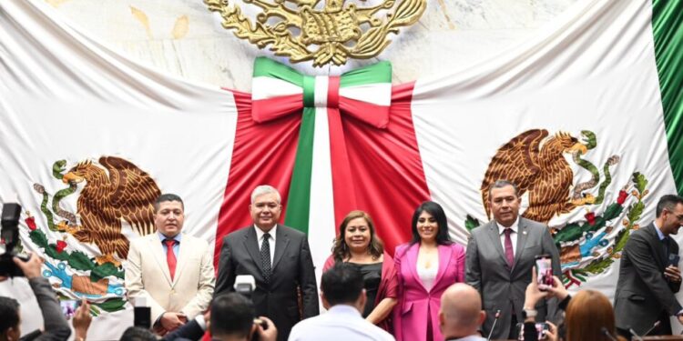 Enfocada Vanhe Caratachea en grupos de atención prioritaria
