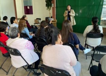 Imparte FGE taller para usuarias del Centro de Atención a la Mujer del municipio de Zitácuaro