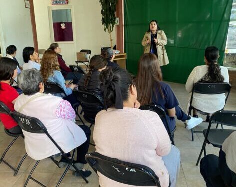 Imparte FGE taller para usuarias del Centro de Atención a la Mujer del municipio de Zitácuaro