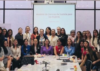Sostiene FGE reunión de trabajo con directoras de los Centros de Justicia para las Mujeres de todo el país