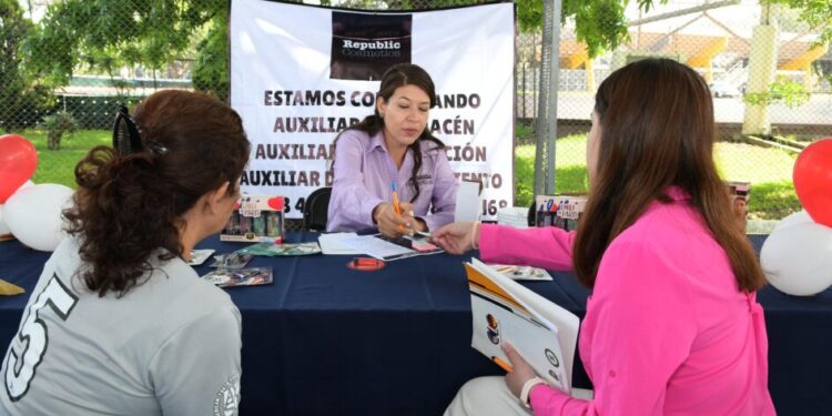 Feria del empleo Villas del Pedregal