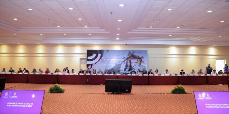 Gobierno de Michoacán celebra primer encuentro con presidentes municipales