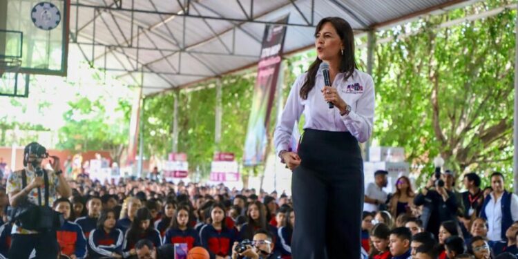 Ciclo escolar inicia con el pie derecho, van 140 mdp para abatir abandono-Morelia Informativo