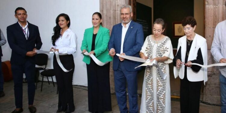 Inaugura Bedolla exposición 50 Años del Escudo y Lema Oficial de Michoacán-Morelia Informativo