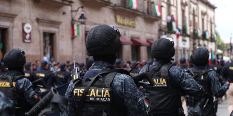 Fiscalía General, presente en el desfile cívico-militar conmemorativo al aniversario del inicio de la Independencia de México-Morelia Informativo