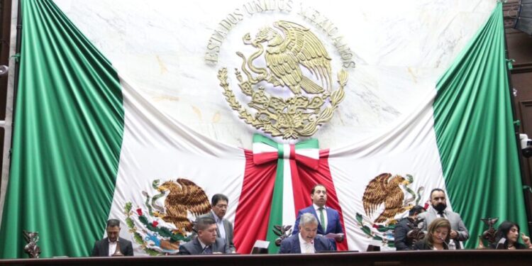 Integran diputados la Comisión de Puntos Constitucionales de la 76 Legislatura-Morelia Informativo