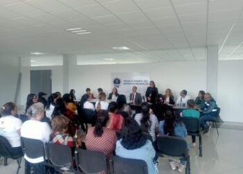 Sostiene FGE reunión de seguimiento con el Colectivo “Madres con una Luz en el Corazón”