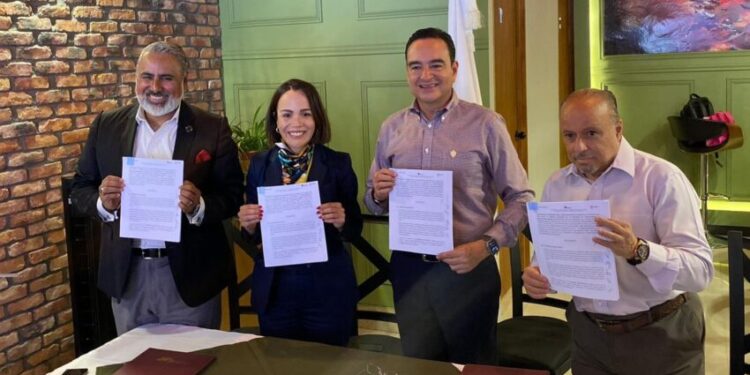 Sí Financia y Canacintra firman convenio para facilitar gestión de créditos
