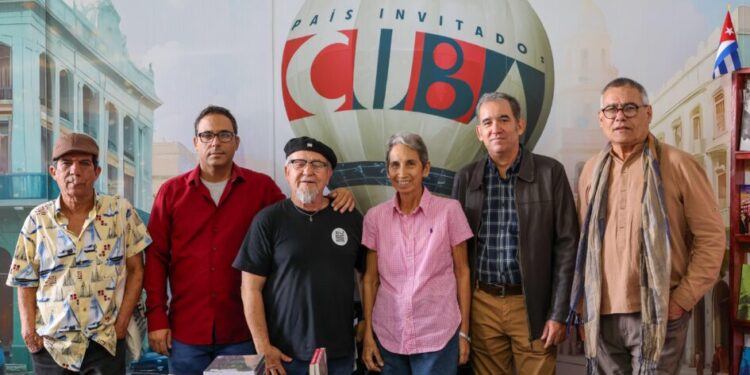 Morelia maravilla a delegación cubana participante en la Feria Internacional del Libro y la Lectura-Morelia Informativo