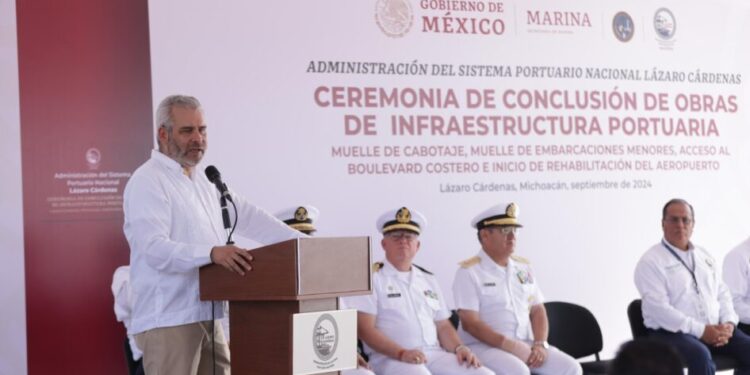 LC lidera comercio nacional con apertura de muelle de cabotaje: Bedolla