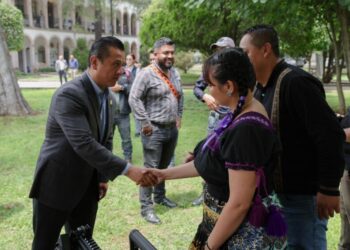 entrega de armas y equipo certificados ante Sedena a comunidades indígenas
