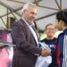 entrega de tenis a estudiantes de secundaria