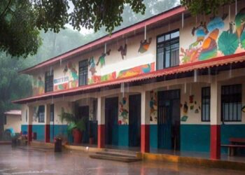 Amplía SEE número de municipios donde se suspenden clases por huracán