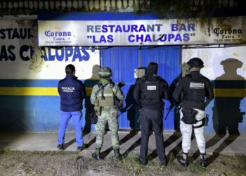 En Tarímbaro, Fiscalía General asegura un bar en el que se decomisaron 100 dosis de narcótico