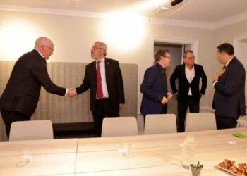 Bedolla y Food Collective acuerdan vinculación para exportar limón a Suecia