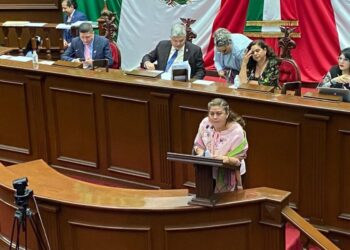 Busca Belinda Iturbide fomentar cultura de prevención del cáncer en las escuelas