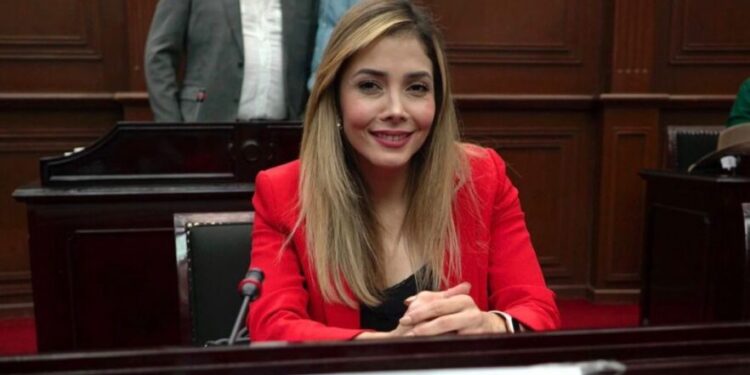 Preside Diputada Local Brissa Arroyo Comité de Atención Ciudadana y Gestoría