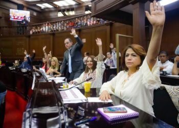 Reconoce Fabiola Alanís composición de comisiones legislativas mediante democracia y legalidad
